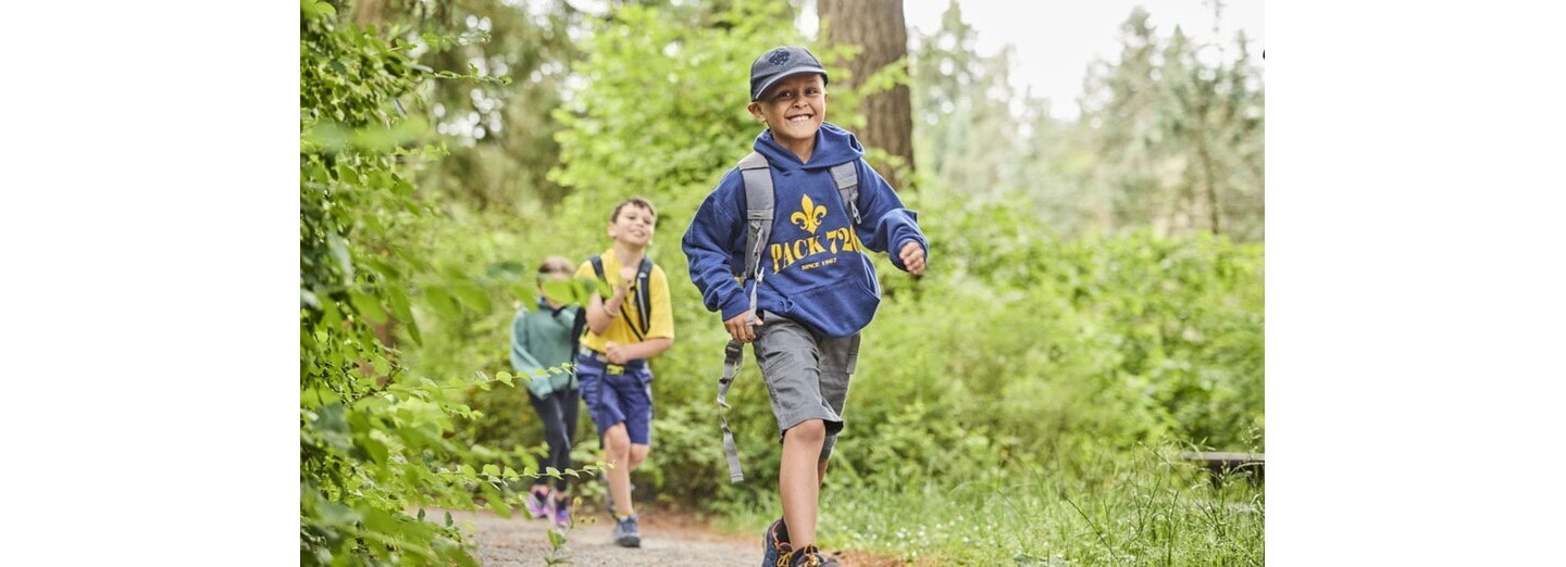 Safety Moments Proper Hiking hero
