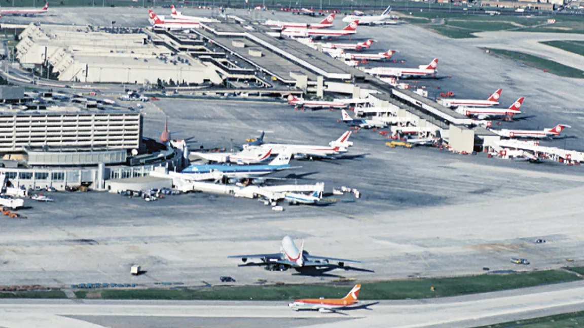 123-24726671-airport-jj-1@3x